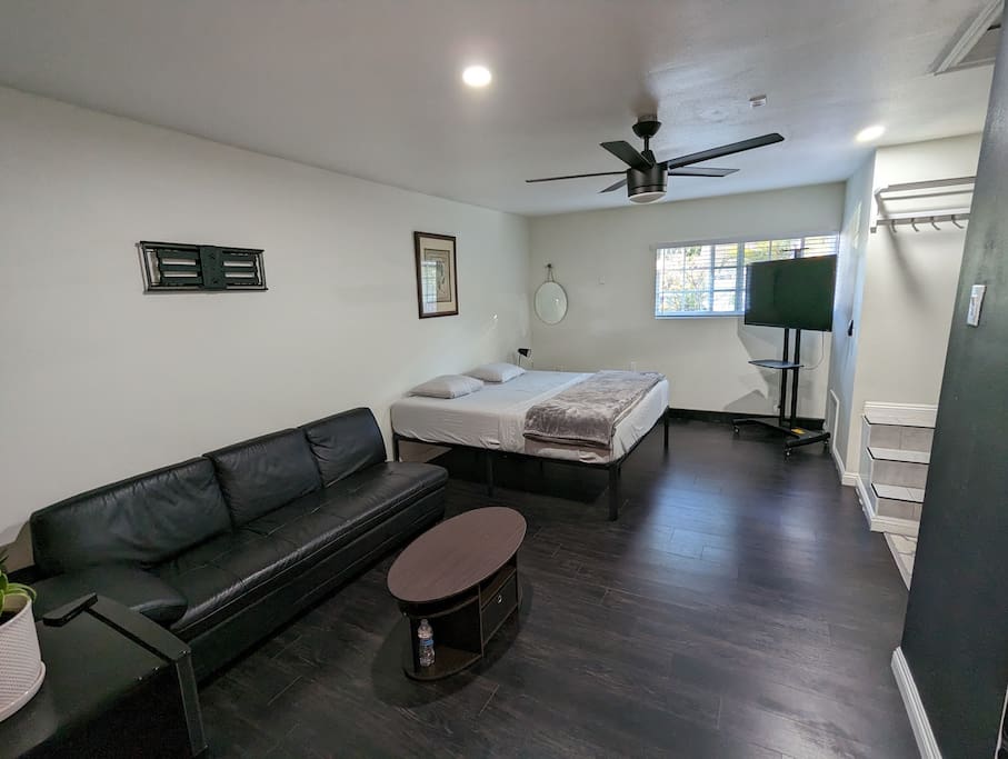 Studio Bedroom near Disneyland