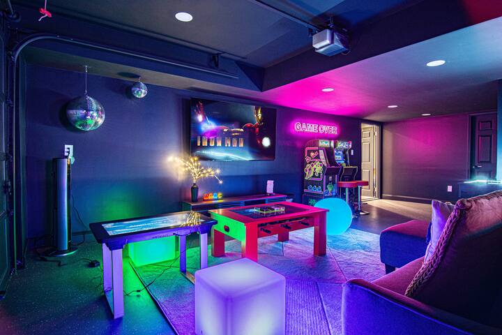 Pup-Friendly Asheville Oasis:Game|Sauna|Hot Tub gallery image 5