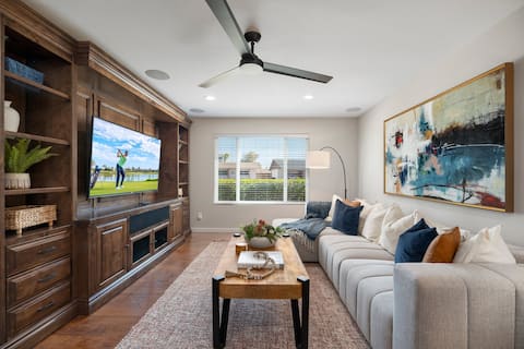 Popular Airbnb listing: Luxury 3BR Tempe - Pool, Hot Tub & Mini Golf! in Tempe