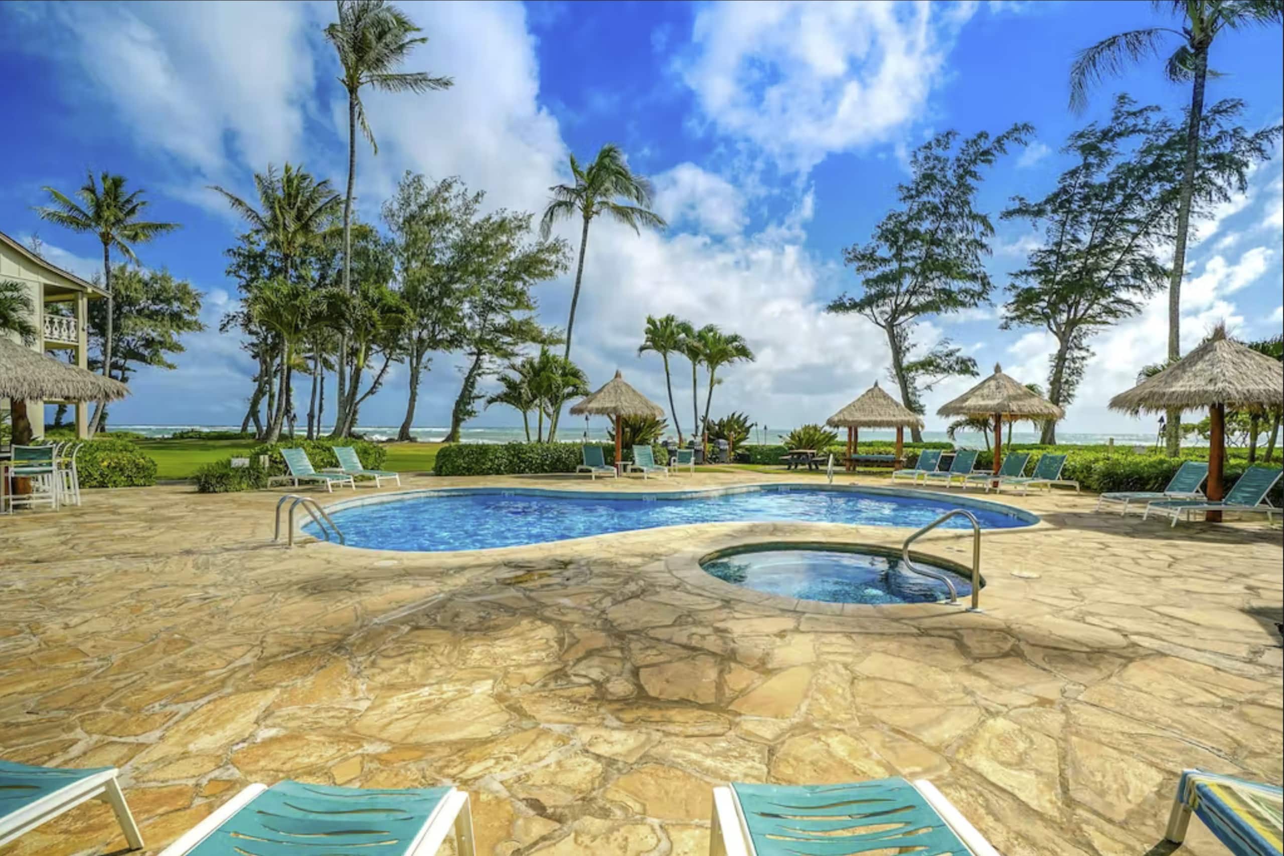 Beautiful OCEAN VIEW with free Parking & Top Floor - Photo 21