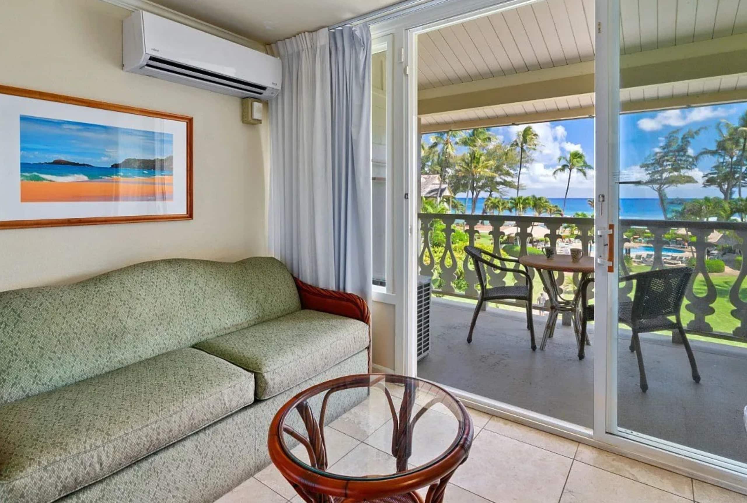 Beautiful OCEAN VIEW with free Parking & Top Floor - Photo 13