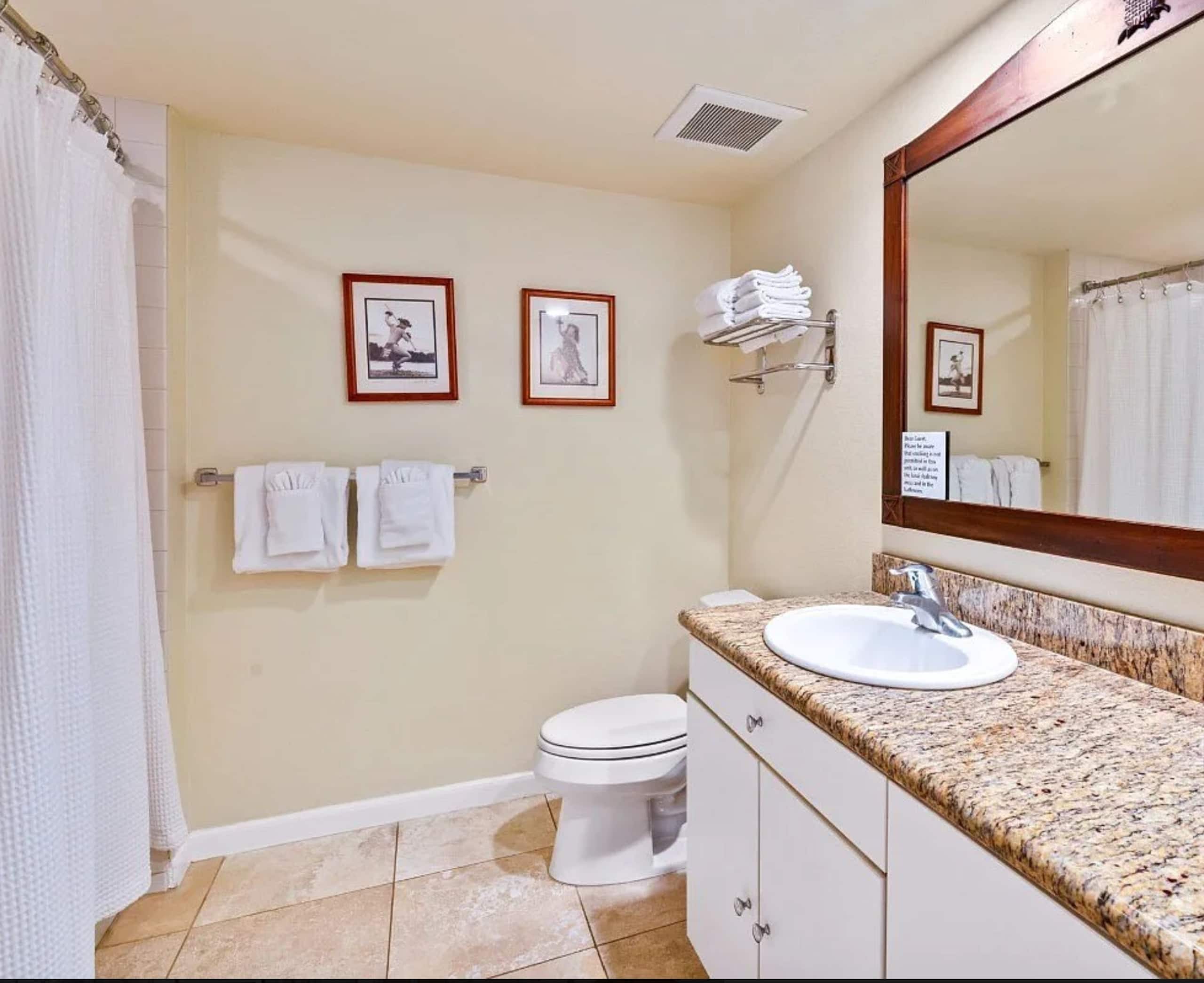 Beautiful OCEAN VIEW with free Parking & Top Floor - Photo 10
