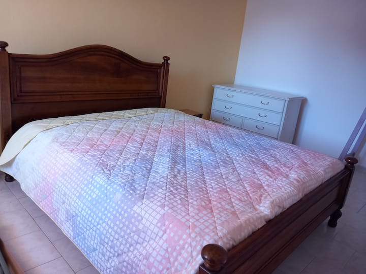 غرفة النوم الطابق -1