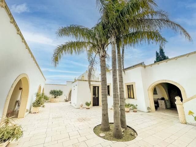 Torre Guaceto Luxury Masseria Salted Pool