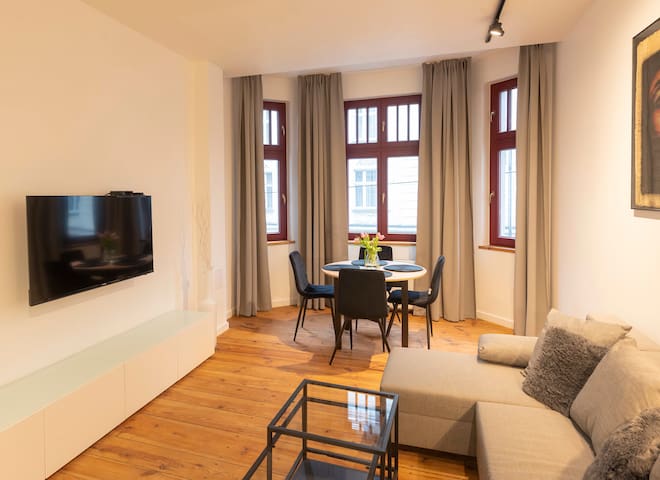 Provenir Home Apartment managed Airbnb listing 3
