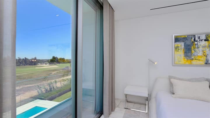 חדר שינה 4 (קומה 1 )/  חדר שינה 4 (קומה 1)