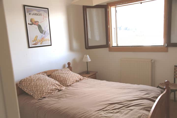 საძინებელი 2, რომელიც არავისს გადაჰყურებს