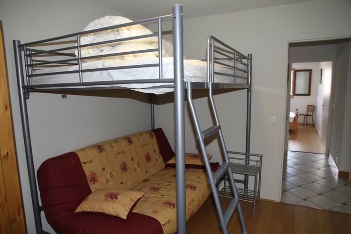 Ჩამბრე 3

