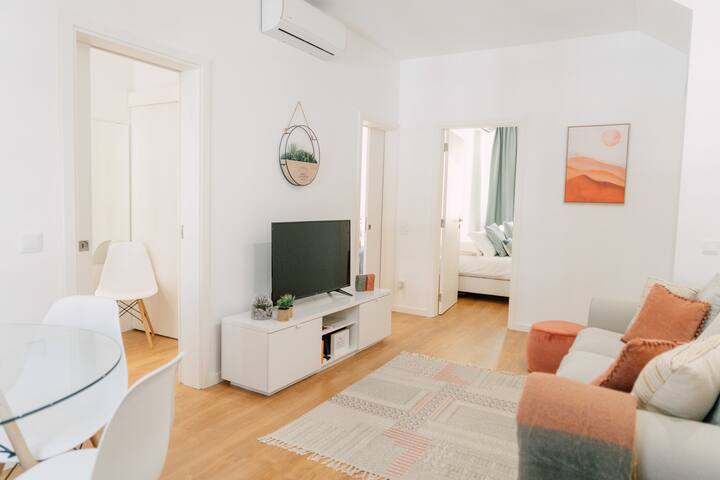 Cosy family apartment with terrace – 3 bedrooms gallery image 2