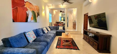 Top performing Airbnb: Sueño Del Mar, Chahue, Huatulco. in Crucecita