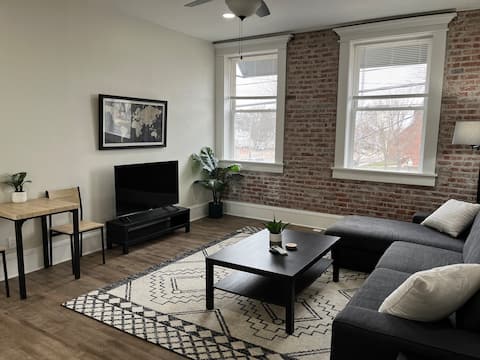 Cozy Condo in Downtown Johnstown