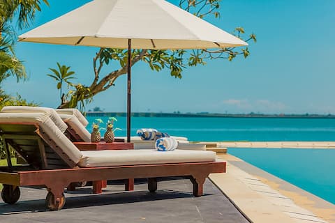 SO3005 - Waterfront 3 Bedroom Villa in Nusa Dua