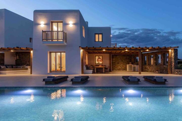 Barbara by Red Windmill Villas