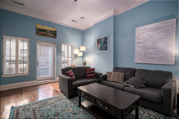 271 Dhoma e ndenjjes