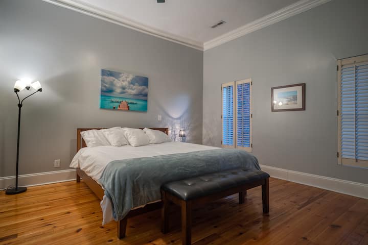 271 Dhomë gjumi master