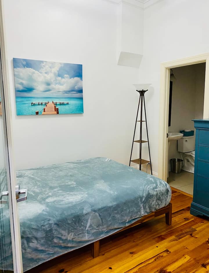 271 Hapësirë për vizitorët