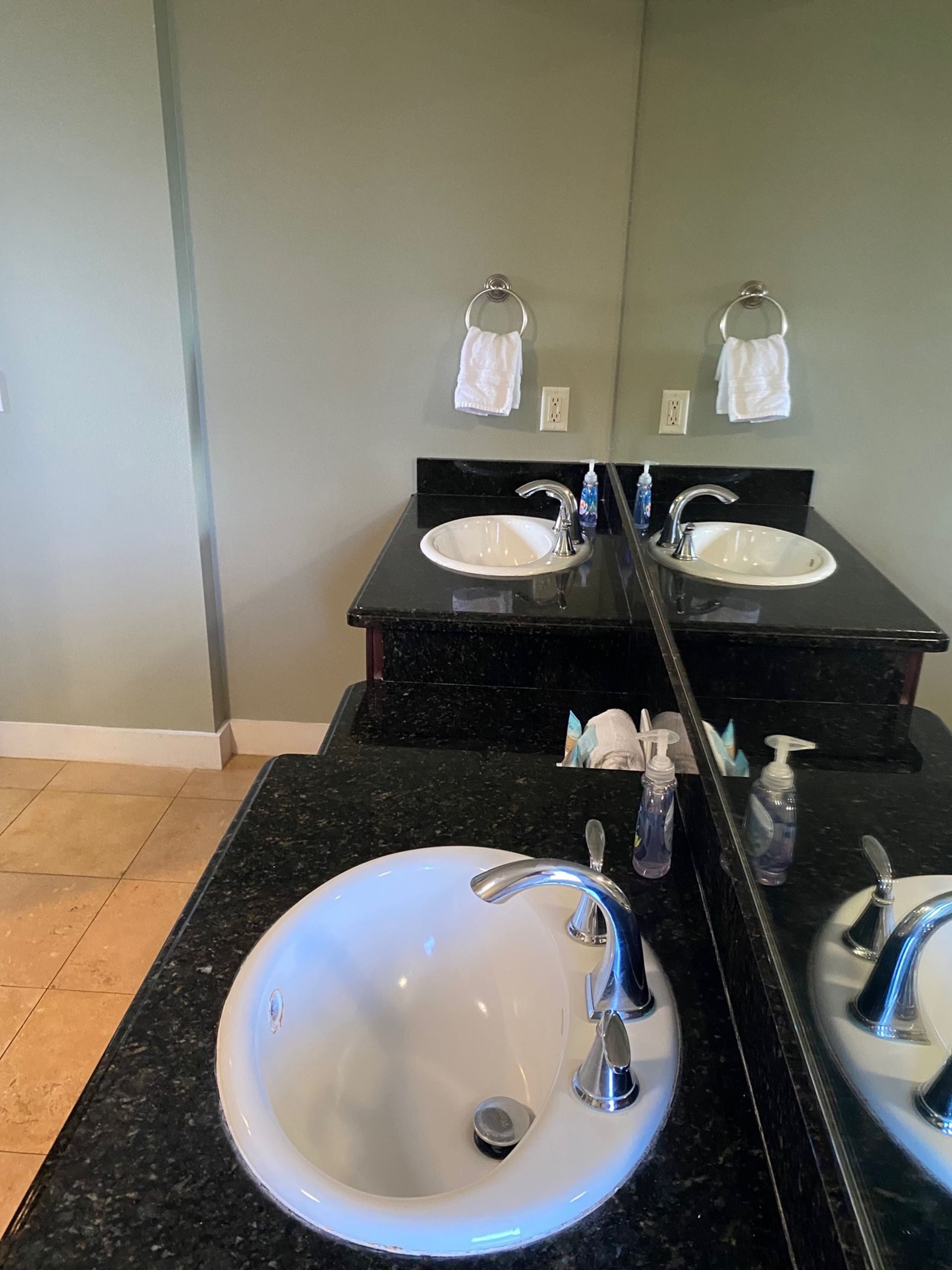 Home in Poipu Beach · ★4.95 · 4 bedrooms · 5 beds · 3.5 baths - Image 10