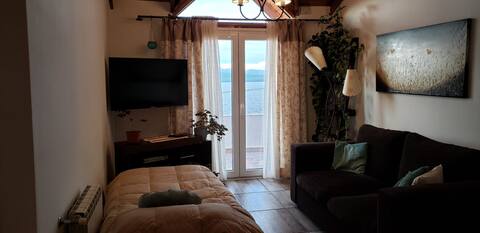 Popular Airbnb listing: Bella Vista Apartment in San Carlos De Bariloche
