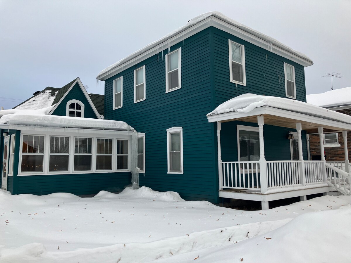 4 Bedroom in the heart of Hayward Houses for Rent in Hayward