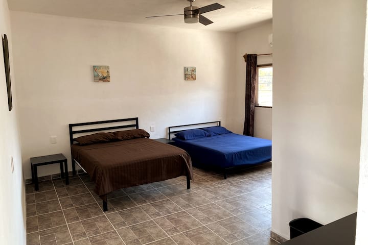 Habitación Familiar vista a las camas