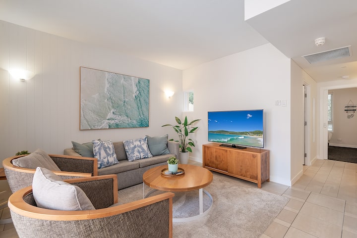 Sun, Swim & Stay – Poolside On Hastings St - Noosa Heads