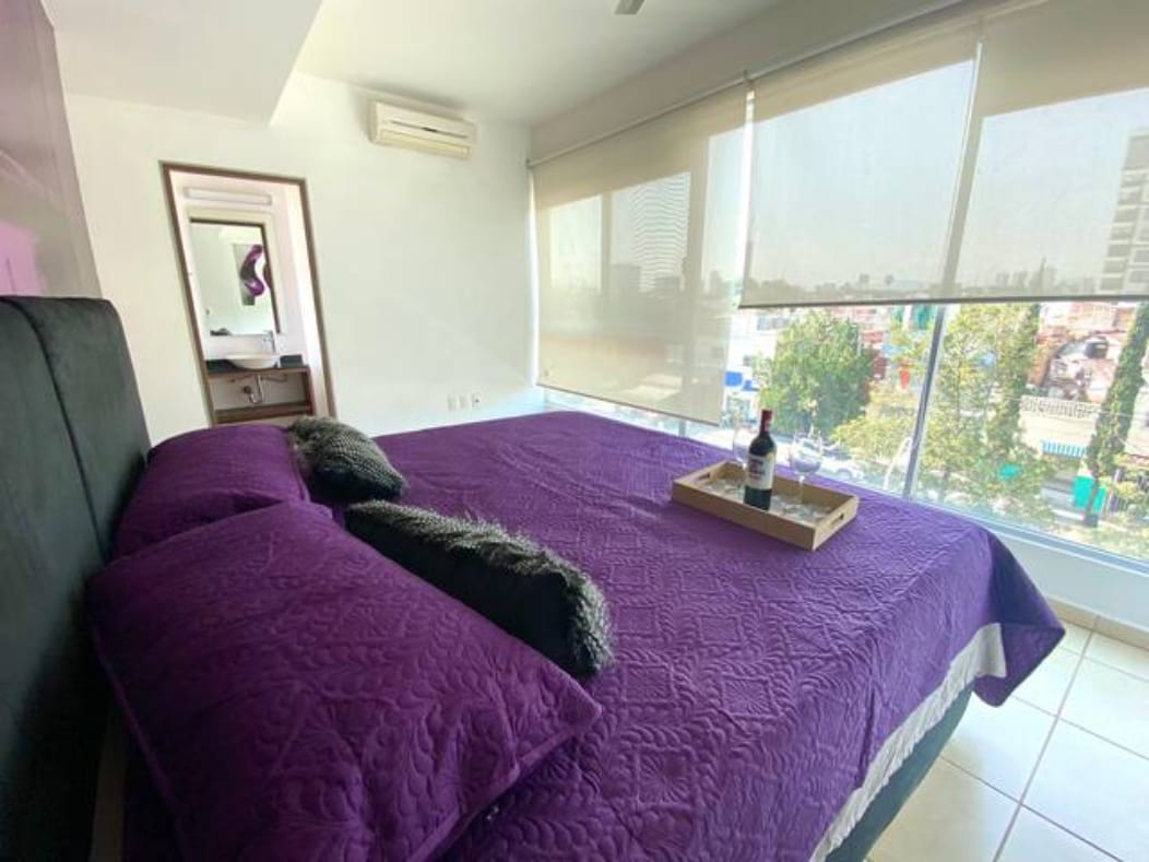 Recámara principal, con vista a la ciudad