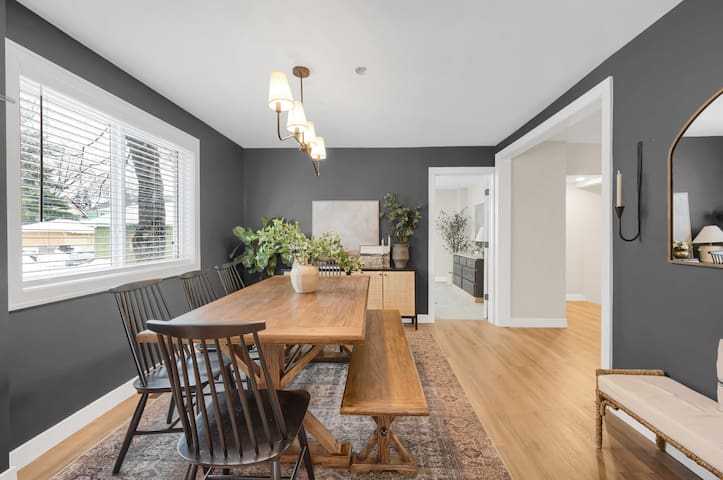 Cozy home in St. Paul, King bed