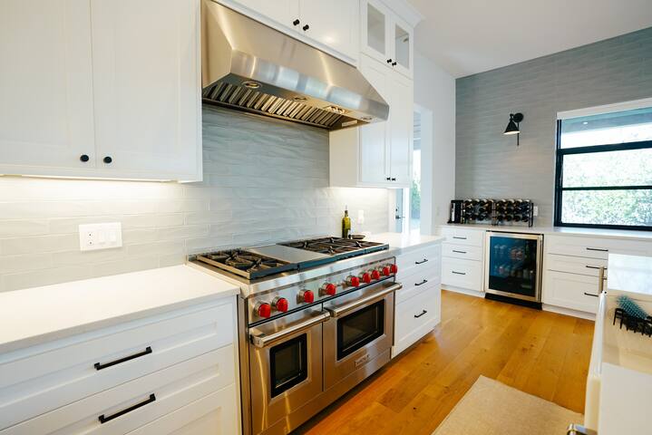 Modern Luxury in Heart of Zilker gallery image 2