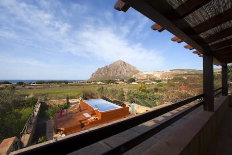 The Panoramic Palace ( Casa Intera/ Whole House )