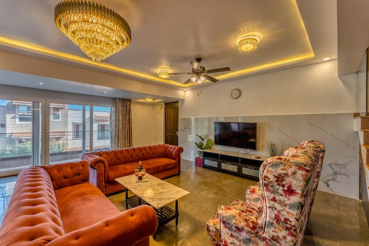 Living room image 1
