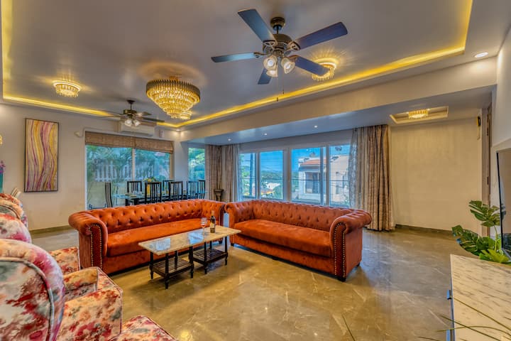 Living room image 4