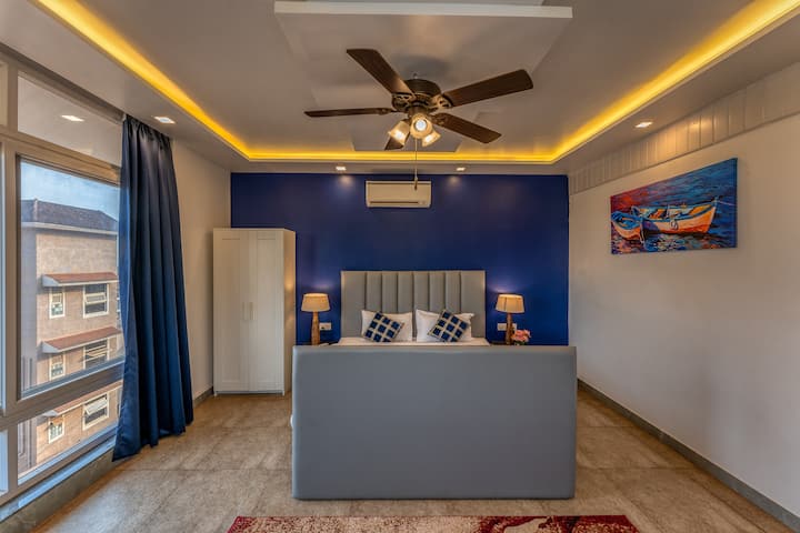 Bedroom 1 image 2