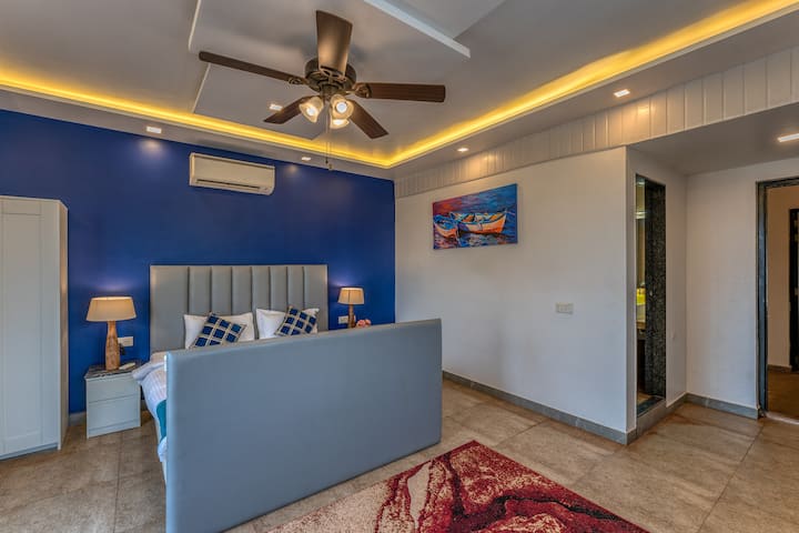 Bedroom 1 image 3