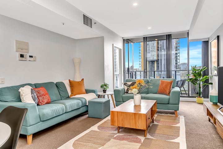 Adelaide Azure—scenic Cbd Haven With Infinity Pool - Australia
