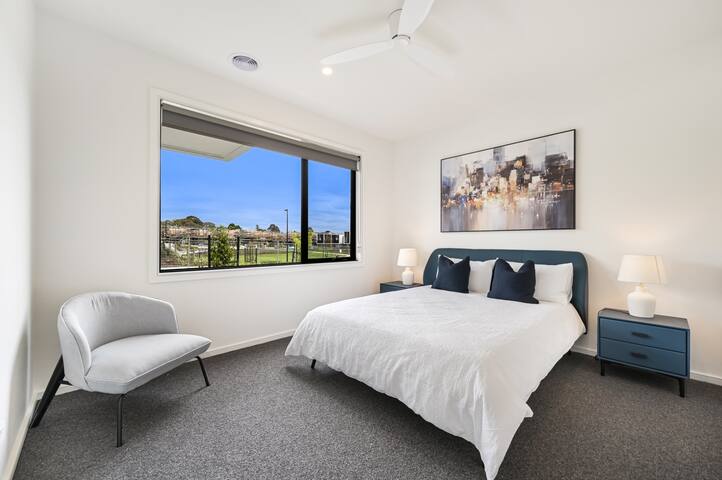 5 Bedrooms Brand New Art Gallery •Walk to Shops gallery image 5