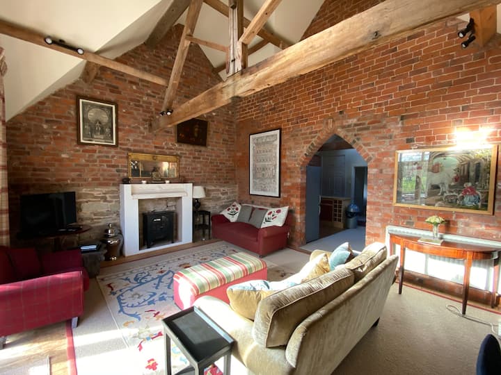 Uptoncressett Estate & Cottages - Much Wenlock