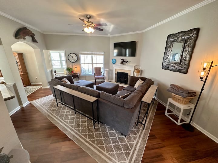 Simpsonville Brick Ranch Home Houses for Rent in Simpsonville, South