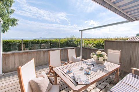 Holiday home large sea