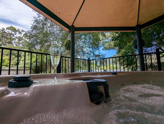 Littlehurst Lodge gallery image 3