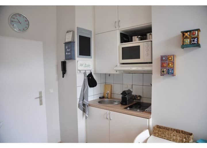 Modernes Ein-zimmer-appartement In Bester Lage - Frankfurt nad Menem