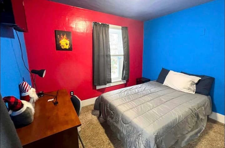 "Your oasis awaits: Spacious double-wide room with a 28in smart TV, crisp air-conditioning, abundant natural light, and a breathtaking mountain view. Enjoy convenience with nightstands on both sides, ample storage in closets and drawers.   with desk