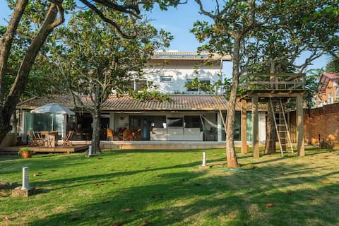 Seaside house - near Beto Carreiro