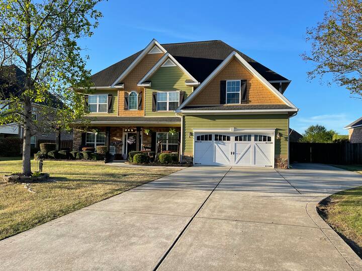 Luxury Home for Masters, 5 Bedrooms w/Lake Access Houses for Rent in