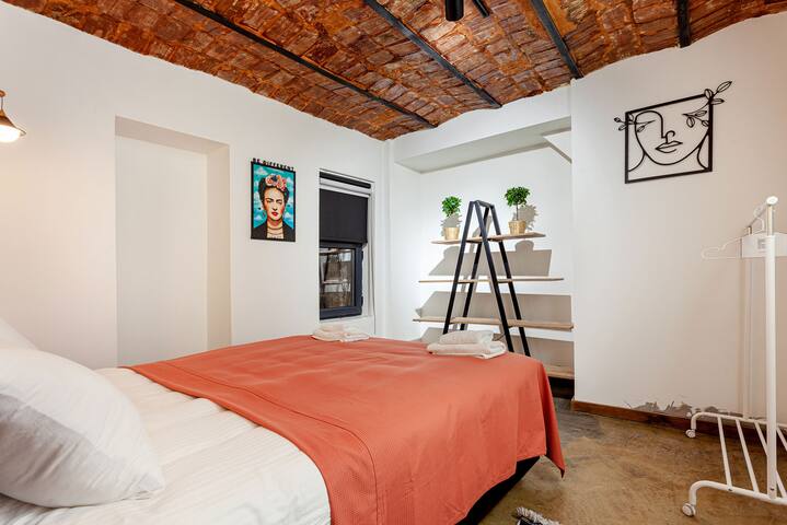 Big group PRV. Garden 6BR/4BA gallery image 2