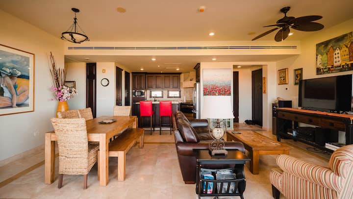Beautiful 3 Br Condo On Golf Course In San Jose - San José del Cabo