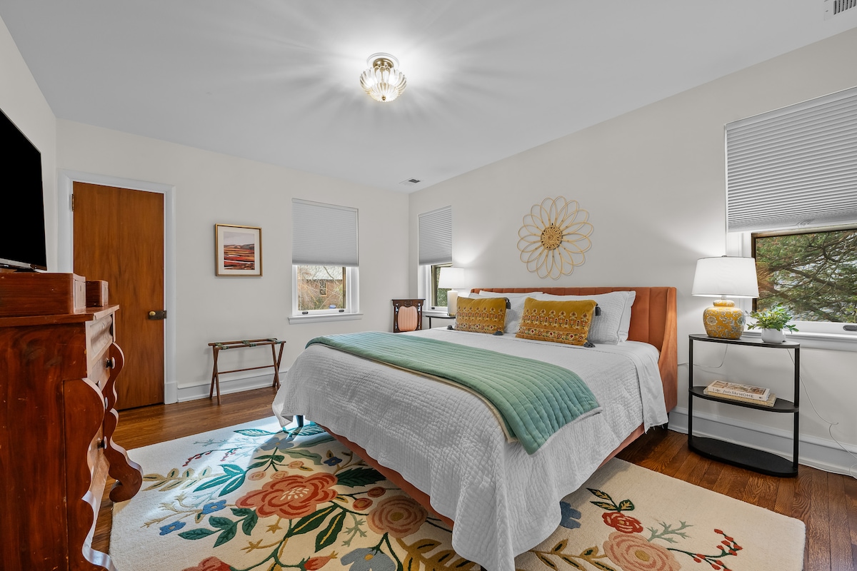 First bedroom you willl see upon approaching the 2nd Floor