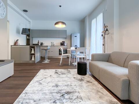 NEW! The Grey Apartment with private garden