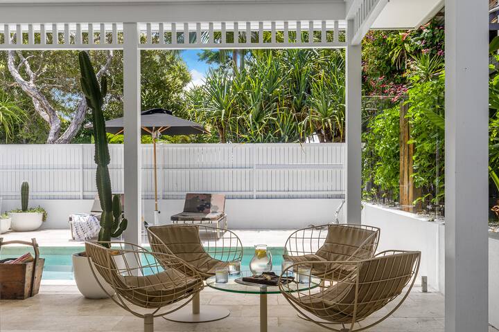 Pandanus House gallery image 3