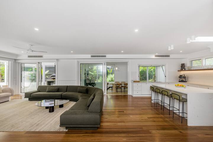 Pandanus House gallery image 2