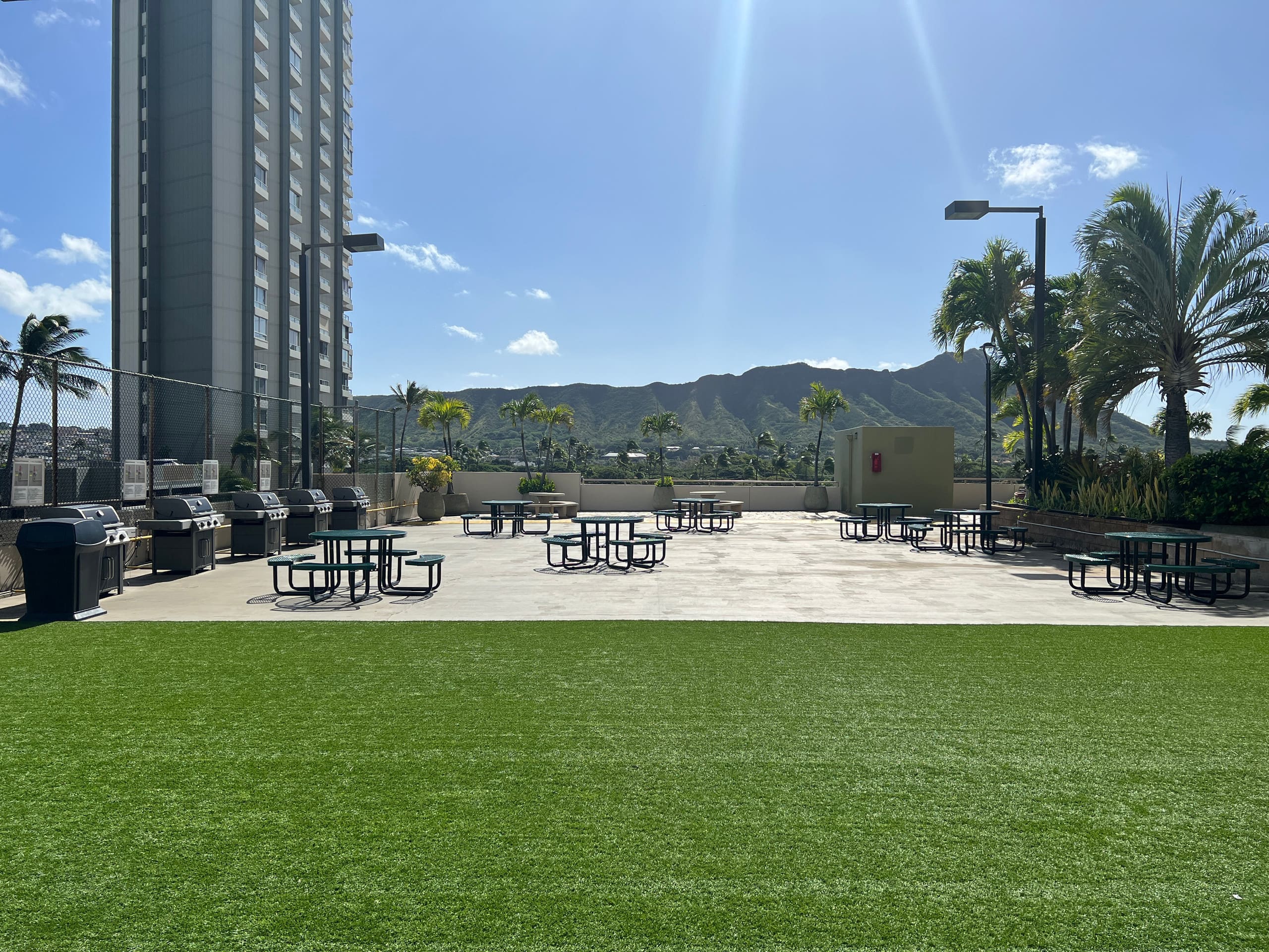 Spacious 1 bedroom at Waikiki Sunset/Free Parking - Image 10